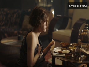 LIV LISA FRIES in BABYLON BERLIN