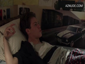 SAMMI HANRATTY in SHAMELESS