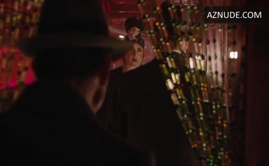 SOPHIE PFENNIGSTORF NUDE/SEXY SCENE IN BABYLON BERLIN