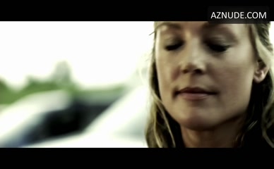 DIORA BAIRD NUDE/SEXY SCENE IN TRANSIT