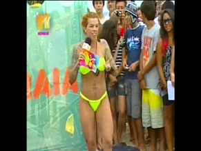 PENELOPE NOVA in PENELOPE NOVA MTV NA PRAIA (2021)