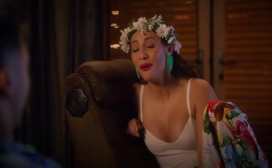 FRANCIA RAISA NUDE/SEXY SCENE IN GROWN-ISH