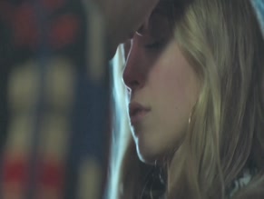 AMAIA ABERASTURI NUDE/SEXY SCENE IN WELCOME TO EDEN