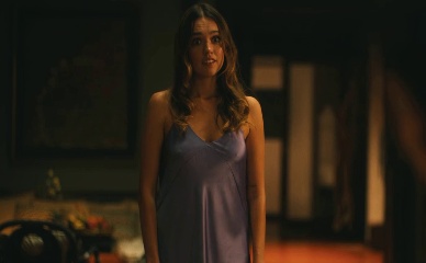 AIMEE-LOU WOOD NUDE/SEXY SCENE IN THE WHITE LOTUS