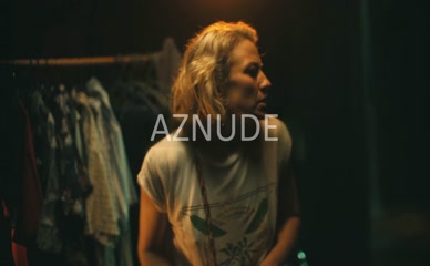 CARRIE COON NUDE/SEXY SCENE IN THE WHITE LOTUS