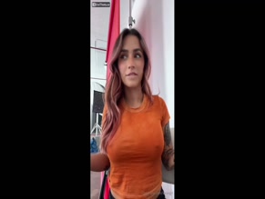 MARIAH CASILLAS (LAVAXGRLL) in MARIAH CASILLAS ( LAVAXGRLL ) ONLYFANS LIVES (2021)
