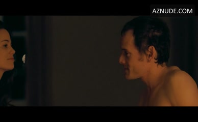 LUCIE LUCAS NUDE/SEXY SCENE IN PORTO