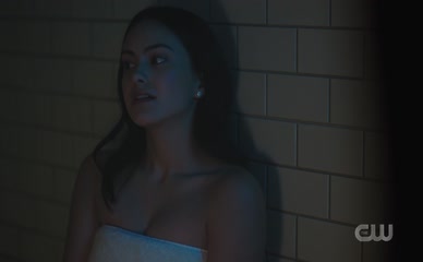 CAMILA MENDES NUDE/SEXY SCENE IN RIVERDALE