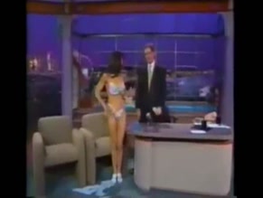 DEMI MOORE in LATE SHOW WITH DAVID LETTERMAN(2009-2015)