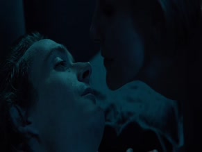 LINDA LAPINSH in CHERNYY ZAMOK (2024)
