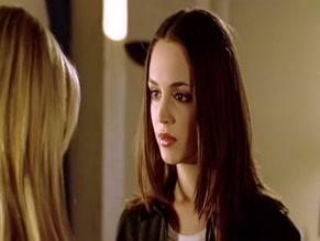 ELIZA DUSHKU,SARAH MICHELLE GELLAR NUDE/SEXY SCENE IN BUFFY THE VAMPIRE SLAYER