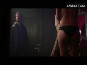 ROXANNE PALLETT in HABIT (2017)