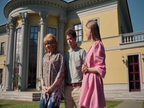 KRISTINA ORLYANSKAYA in POZHIT KAK LYUDI