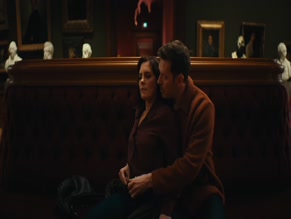 ANNABEL SCHOLEY in THE COUPLE NEXT DOOR (2023)