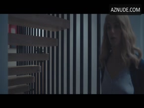 LOLA KIRKE in GEMINI (2018)