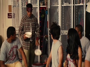 NOUREEN DEWULF in THE COMEBACKS