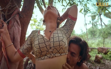 SARIKA SALUNKHE,ANKITA BHATTACHARYA NUDE/SEXY SCENE IN BADE ACHHE LAGTE HAI