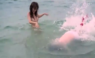 CARMEN PEREZ NUDE/SEXY SCENE IN LA QUINTA DEL PORRO