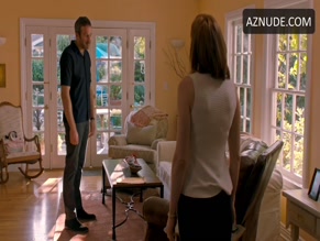 LUCY WALTERS NUDE/SEXY SCENE IN GET SHORTY