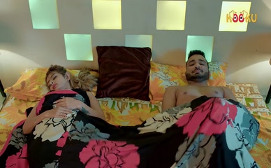 ANKITA DAVE NUDE/SEXY SCENE IN MERE ANGANE MAIN