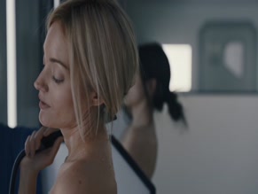 JELENA MOORE in THE ARK (2023)