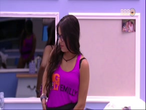 EMILLY ARAUJO NUDE/SEXY SCENE IN BIG BROTHER BRASIL 2018