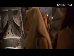 EMMA STONE NUDE/SEXY SCENE IN THE HOUSE BUNNY