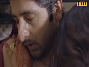 AASMA SAYED NUDE/SEXY SCENE IN SHUBHRATRI