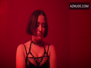 PAULINA SINGER in SHRIMP (2018)