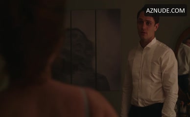 HANNAH EMILY ANDERSON NUDE/SEXY SCENE IN THE PURGE