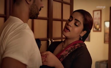AASMA SAYED,NEETU WADHWA NUDE/SEXY SCENE IN GENERATION GAP 2