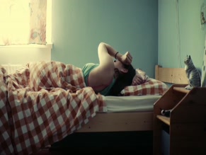 CLARA SCHRAMM in BLIND & HASSLICH (2017)