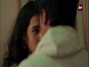 AKANKSHA PURI,BABITA DUBEY,JINNIE JAAZ,LEENA SINGH,SUBUHI JOSHI NUDE/SEXY SCENE IN DONS AND DARLINGS