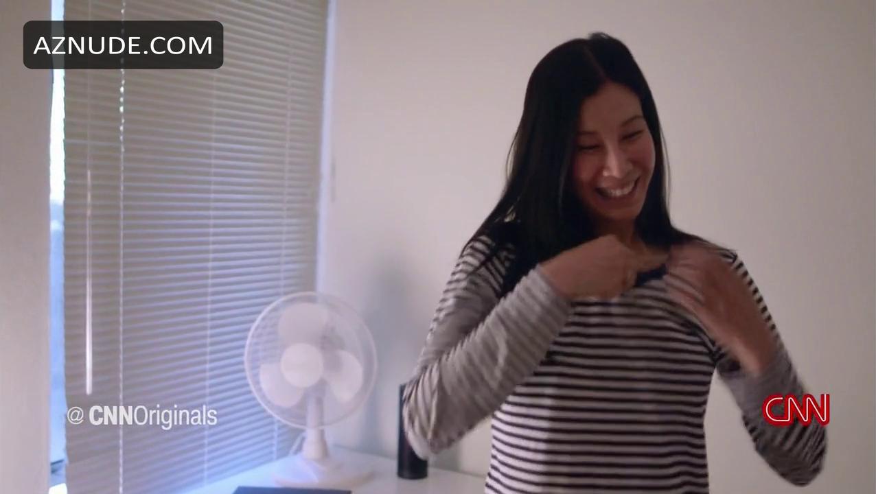 Lisa ling gets naked