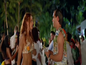 HIBA ABOUK in CARIBE 'TODO INCLUIDO' (2022)