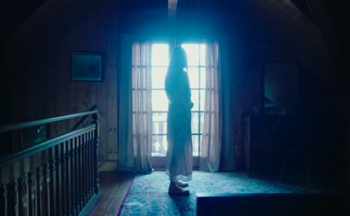 KRSY FOX NUDE/SEXY SCENE IN LITTLE BITES