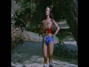 LYNDA CARTER NUDE/SEXY SCENE IN WONDER WOMAN