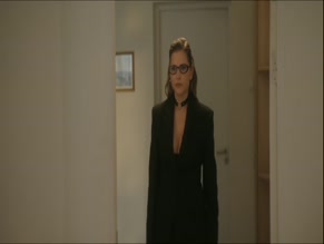 YULIA TOPOLNITSKAYA in CYNICS (2025)