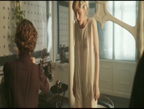 EKATERINA KAPKINA in TSAR NOCHI