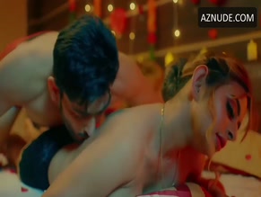 ANKITA DAVE,NEELAM BHANUSHALI NUDE/SEXY SCENE IN CHIKEN CURRY