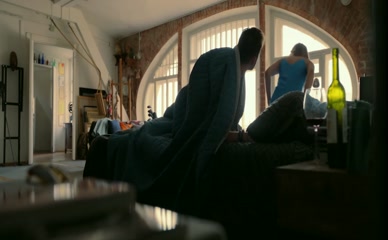 ALEKSANDRA BORTICH NUDE/SEXY SCENE IN BLESK