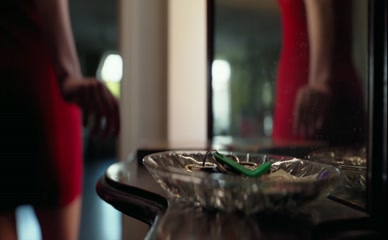 ANITA ZAPOROTSKOVA,EKATERINA KOROLEVA NUDE/SEXY SCENE IN BLESK