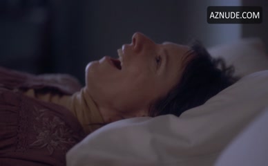 DOLLY WELLS NUDE/SEXY SCENE IN ROOM 104