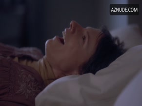 DOLLY WELLS NUDE/SEXY SCENE IN ROOM 104