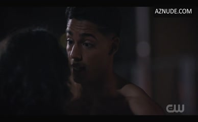 MICHELLE HAYDEN NUDE/SEXY SCENE IN ALL AMERICAN