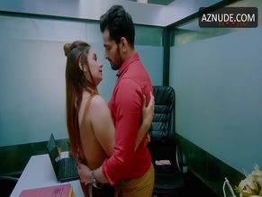 ANKITA DAVE,NEELAM BHANUSHALI NUDE/SEXY SCENE IN CHIKEN CURRY