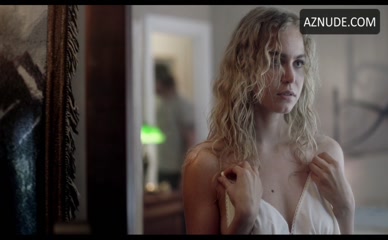 PENELOPE MITCHELL NUDE/SEXY SCENE IN BETWEEN WORLDS