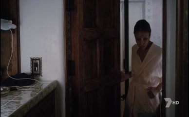 ANNIE ILONZEH NUDE/SEXY SCENE IN KILLER REALITY