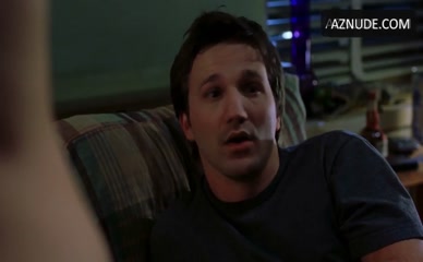 AMY SMART NUDE/SEXY SCENE IN ROAD TRIP