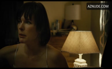 MILLA JOVOVICH NUDE/SEXY SCENE IN SHOCK AND AWE